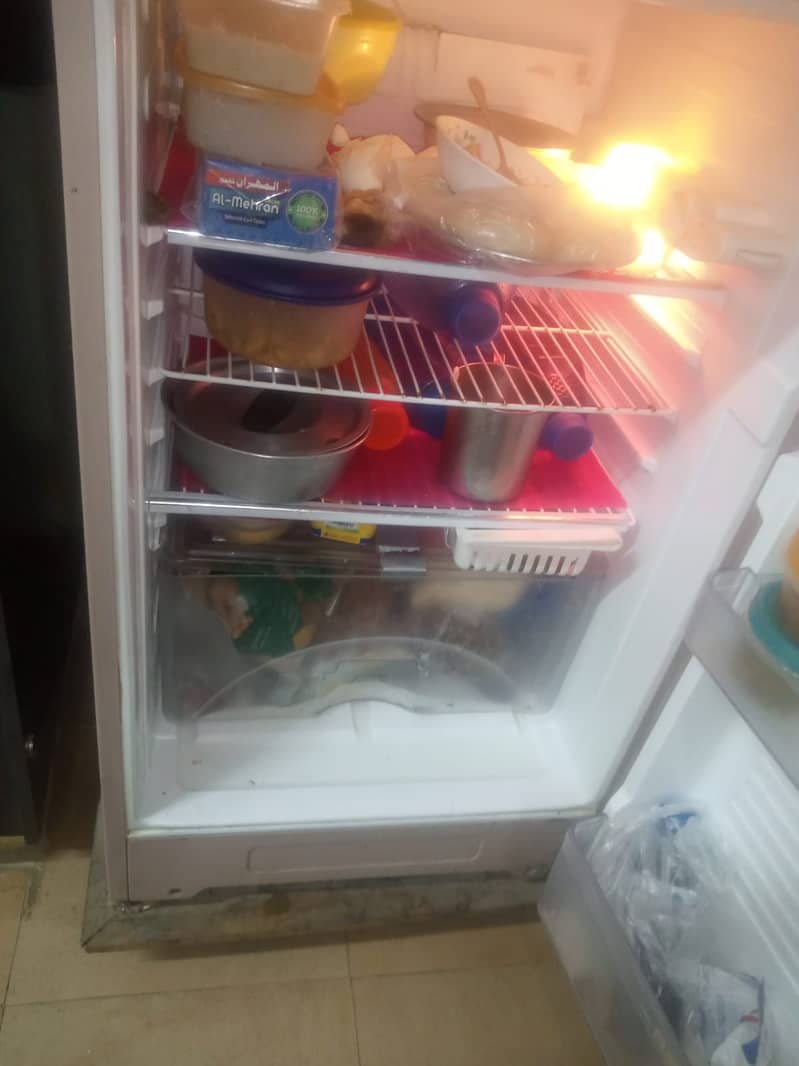 Dawlance Refrigerator Fridge 9/10 Condtion 6