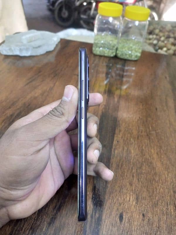 Oppo Reno 12 5G Whatsapp pr rabta karan 1