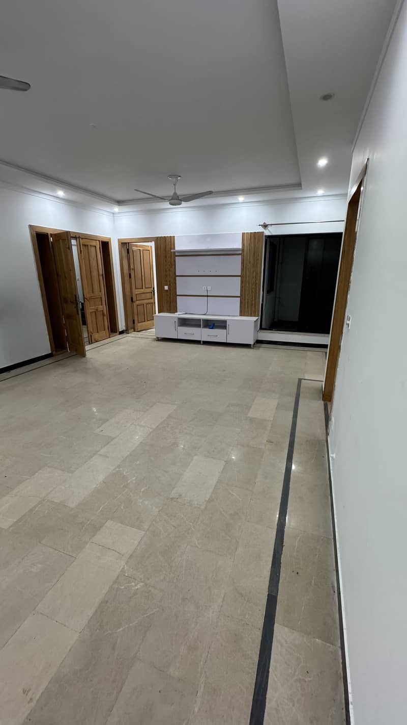 Spacious 10 Marla Full House Is Available For Rent Near To D-Markaz 8