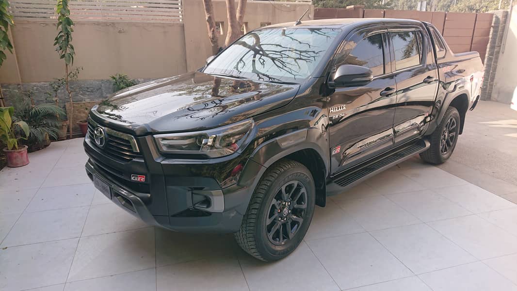 Toyota Hilux 2023 0