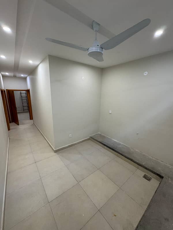 Reserve A Centrally Located House Of 7 Marla In Gulberg Residencia - Block F 39