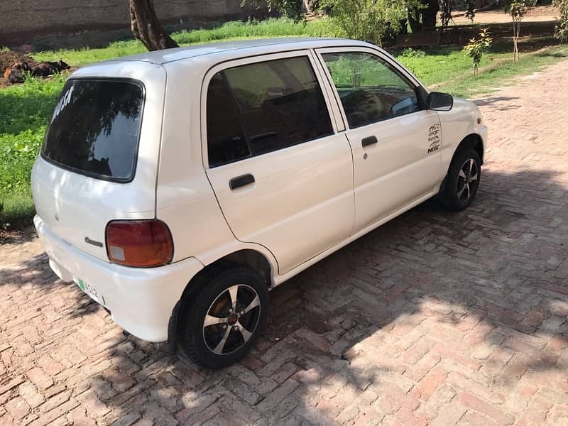 Daihatsu Cuore 2005 3