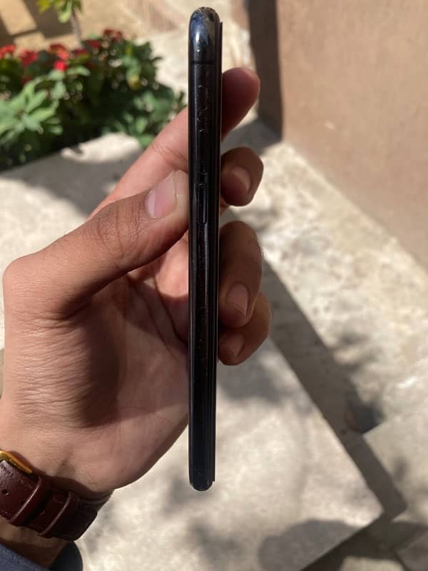 Iphone X 64GB Non PTA 3