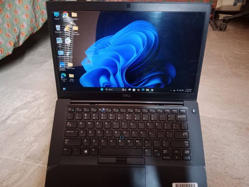 Dell Latitude 7490 1