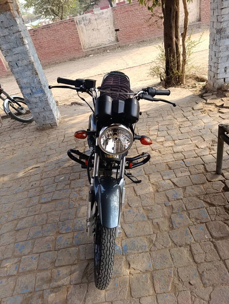 Yamaha YB | Model 125Z-DX | Year 2024 | Bike Lahore Registed 4,500 KMs 4