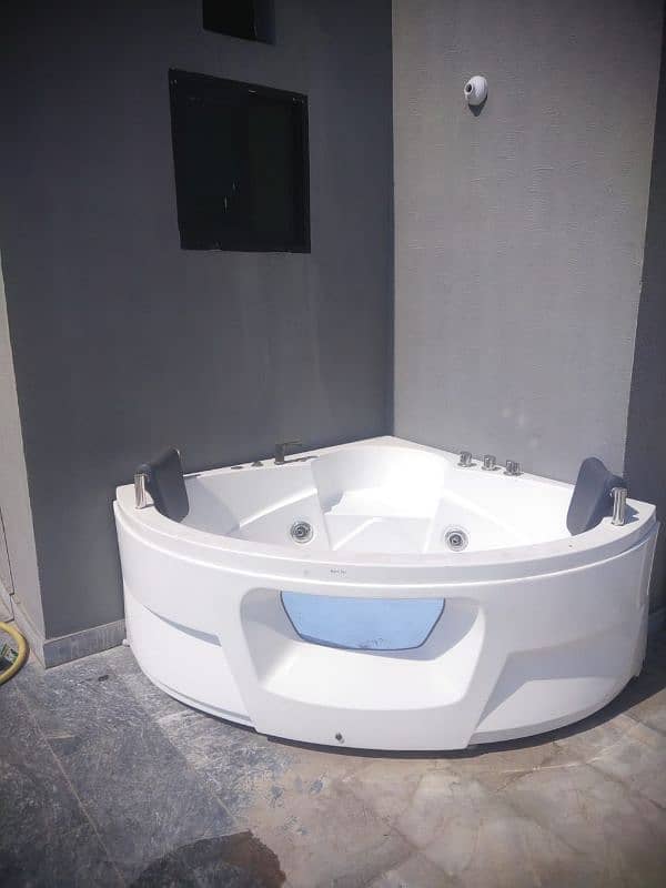 I want to sale my Luxury Bathtubs & Jacuzzis for Sale 0