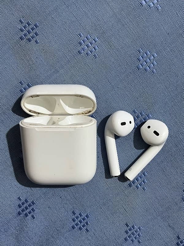 airpods1 2nd generation 1