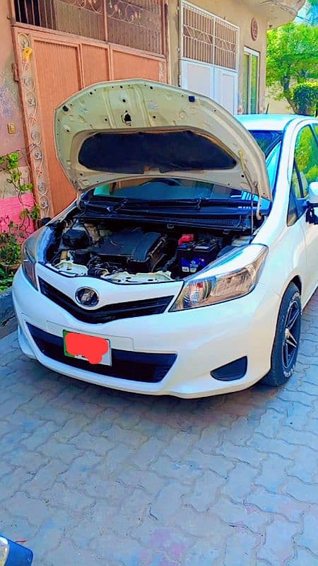 Toyota Vitz 2013/2017 5