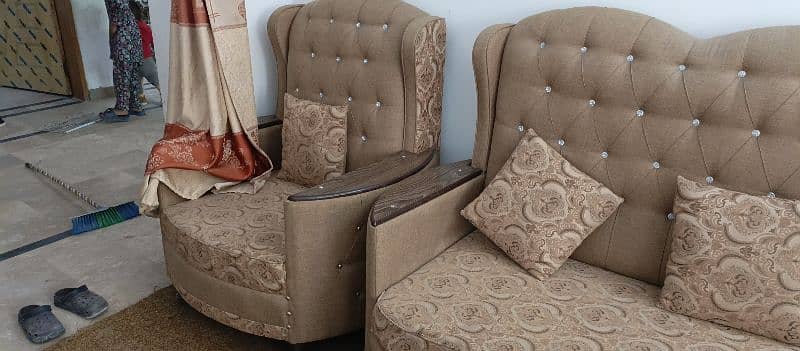 5 Seater Sofa Set 0