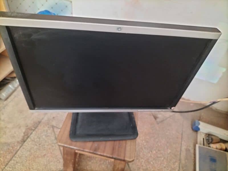 hp 22inch computer LCD 0