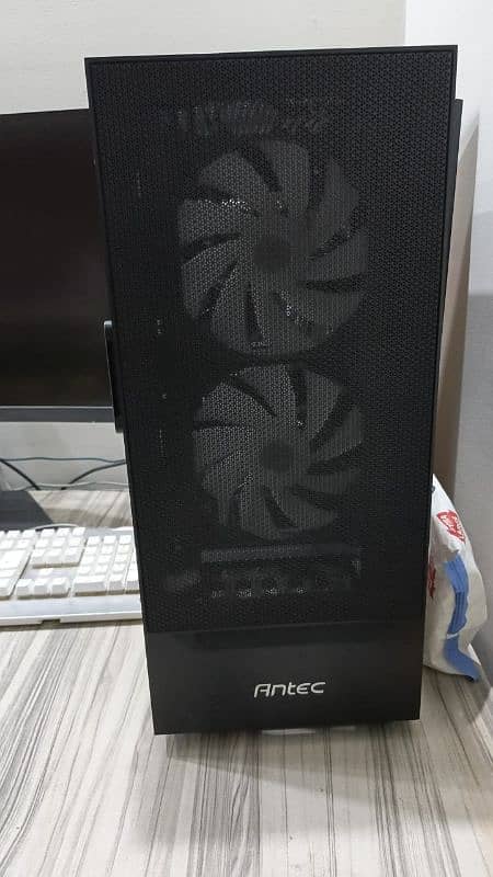 Gaming PC for sale in brand new condition 3