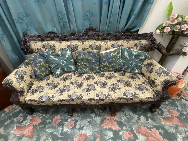 5 seater sofa & table set of 3 4