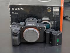 Sony a7iii (a73) with box and 2 batteries