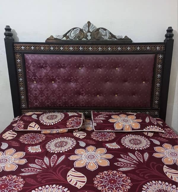 Beautiful iron bed 1