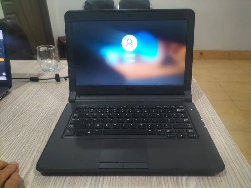 selling laptop Dell latitude 3350 core i3 5th generation 4