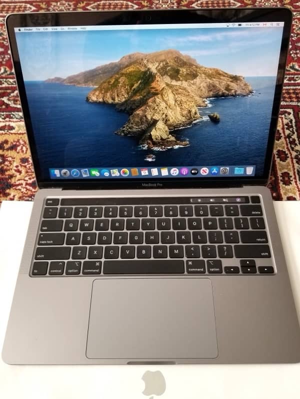 Apple MacBook Pro like new Condition with Touch Bar 9