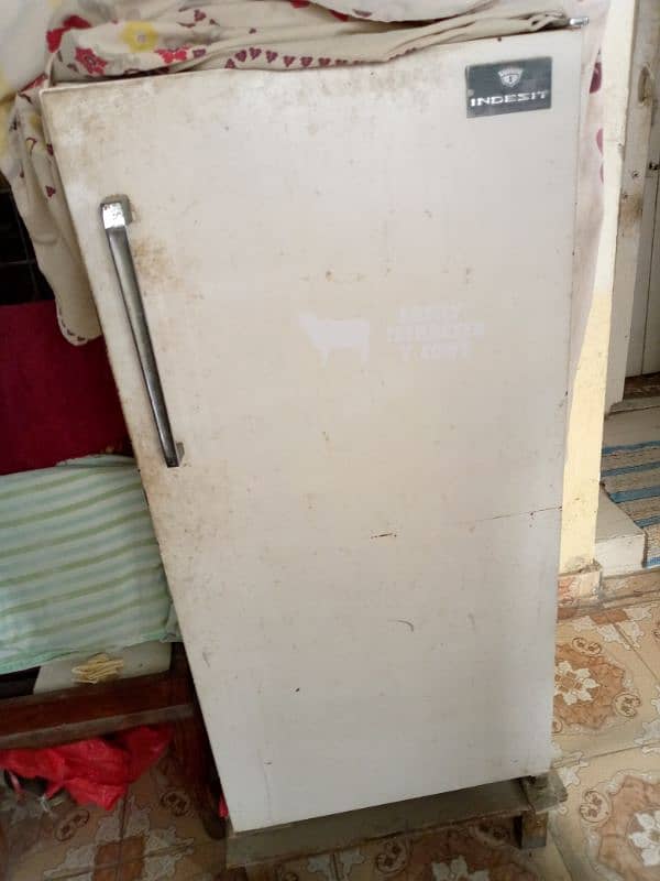 Indesit Refrigerator single door 0