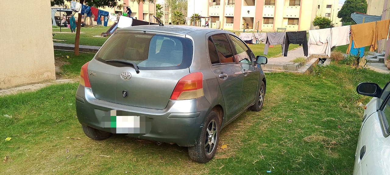 Toyota Vitz 2009 Model 2