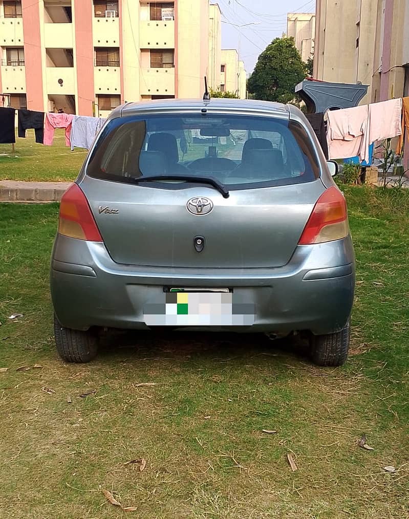 Toyota Vitz 2009 Model 10