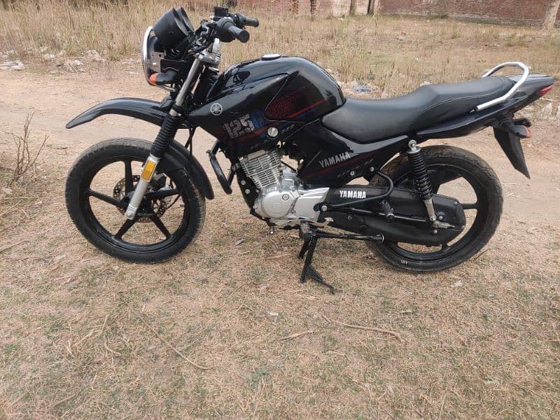 Yamaha ybr g125 3