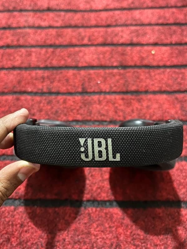 jbl headphone E55BT 2