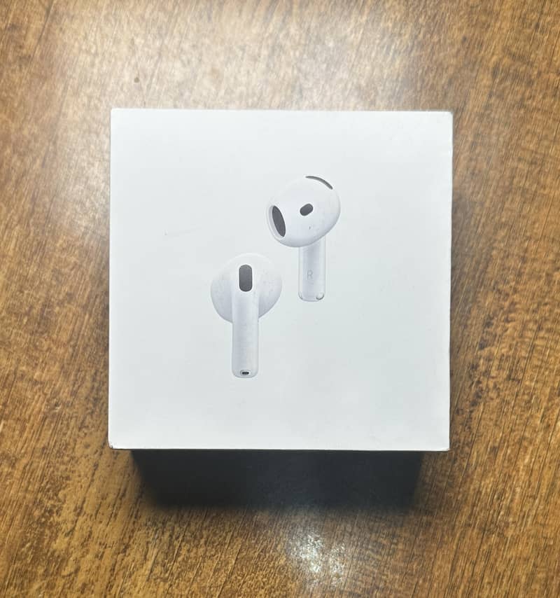 Apple airpods 4 usb C -MXP93LL / Airpdos Pro Gen 2 Type C with BAG! 2