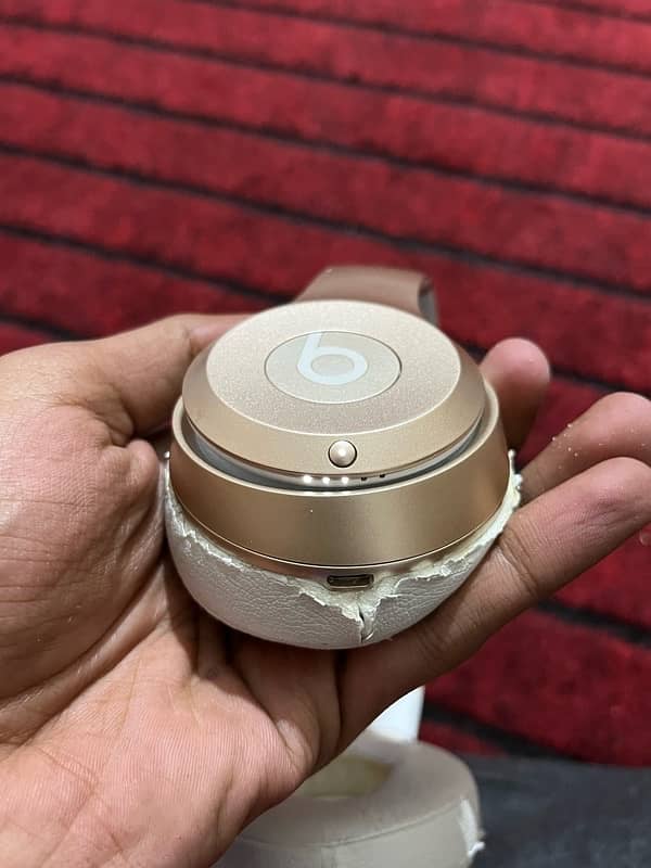 beats headphone 4