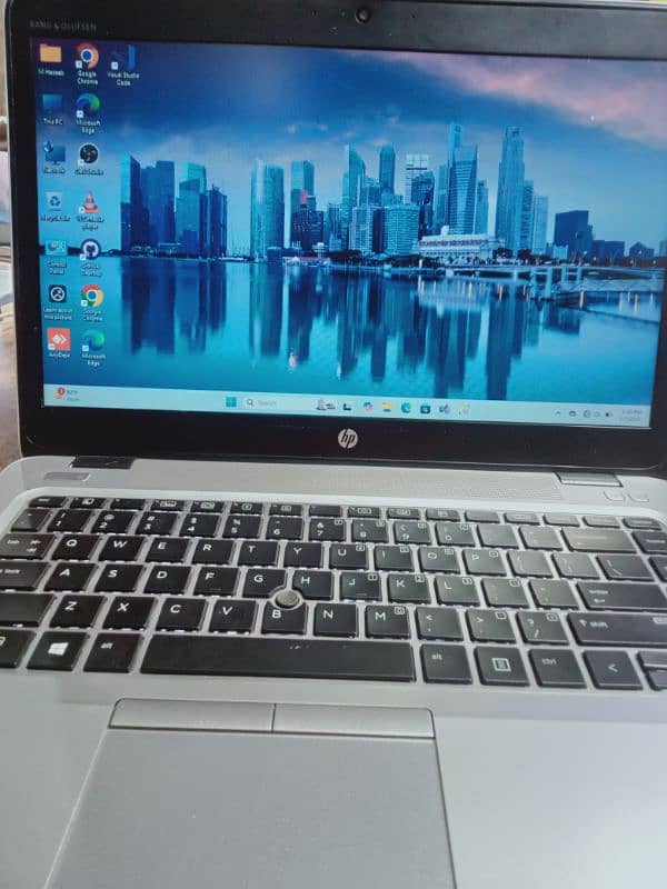 Hp Elite Book i5 7th 16gb 250 ssd 0