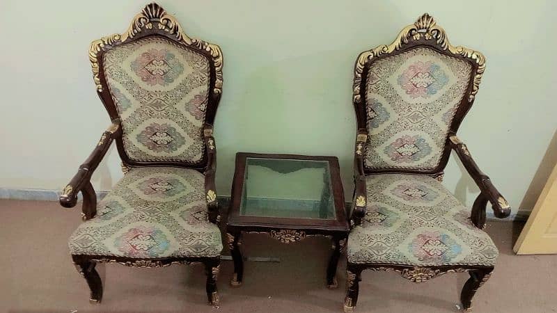 Chinioti furniture bedroom chairs with table. 1