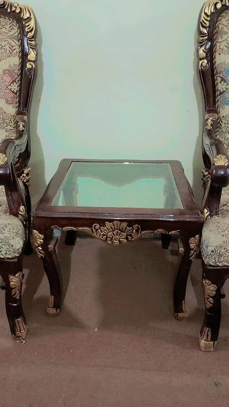 Chinioti furniture bedroom chairs with table. 2