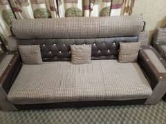 5 seater sofa set with cushions