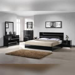 Customiz bed set for sale sold wood best quality.