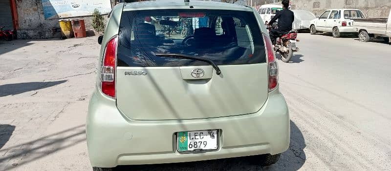 Toyota Passo 2004 1