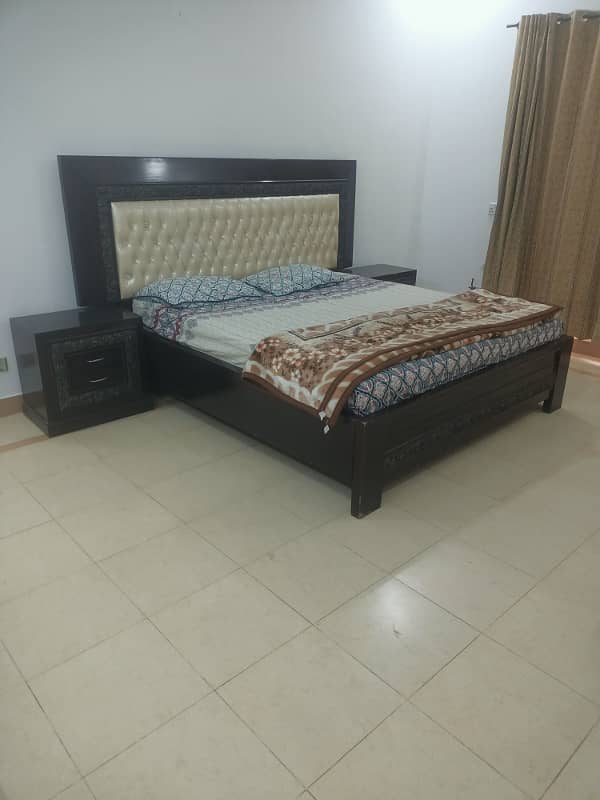 Furnished furnished furnished All Faciltey Availble 9