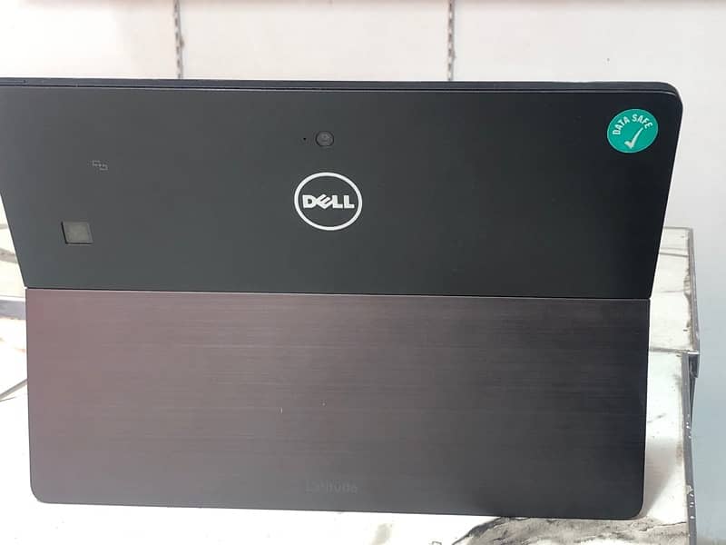 DELL Latitude 5285 2 in 1 1