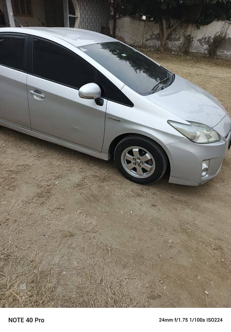 Toyota Prius 2011 5