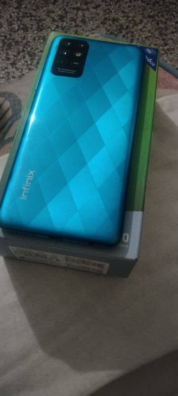 INFINIX. NOTE. 8 I. 6/128 8
