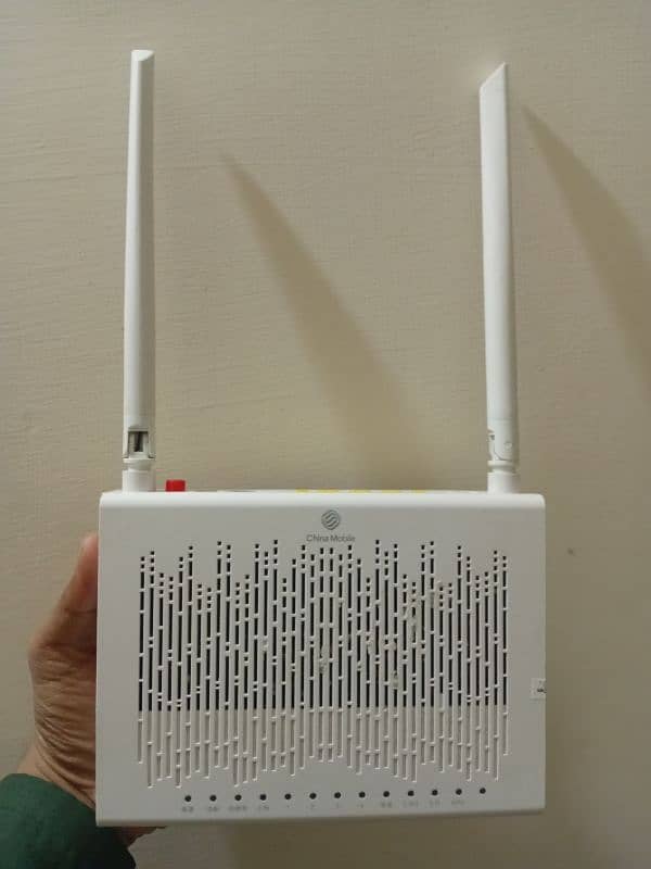 Xpon,Epon,Gpon Dual Band 2.4Ghz & 5Ghz Router used like new condition 3