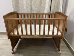 baby cot/ baby crib