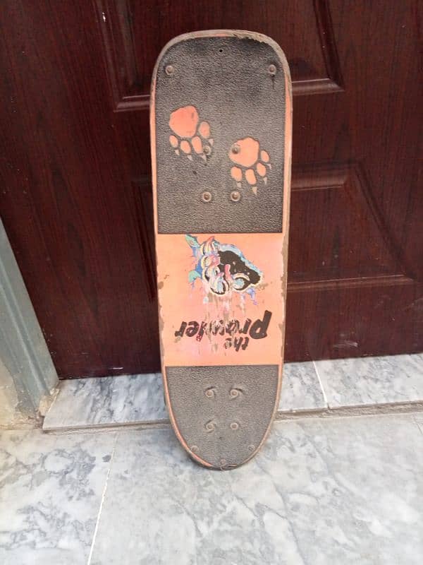 skateboard , heavy weight , professional skateboard, condition 8/10 3