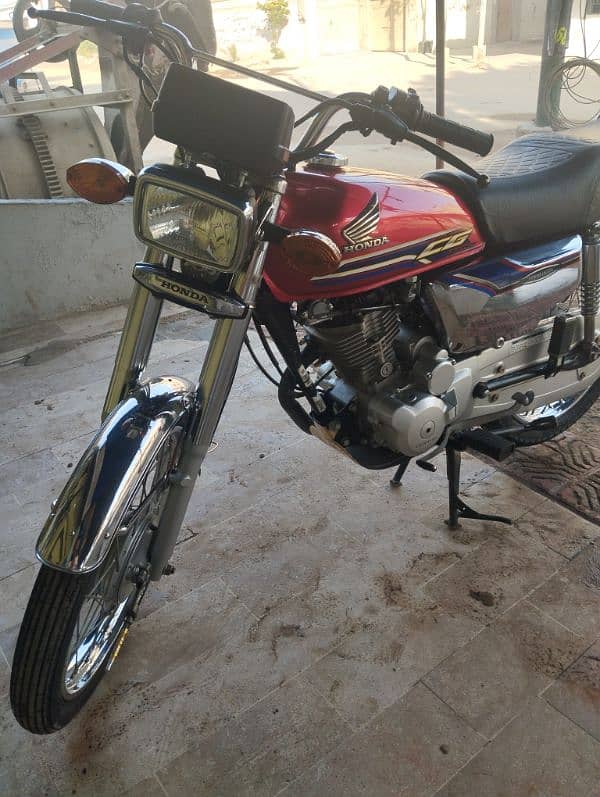 Honda 125 Special addition 11