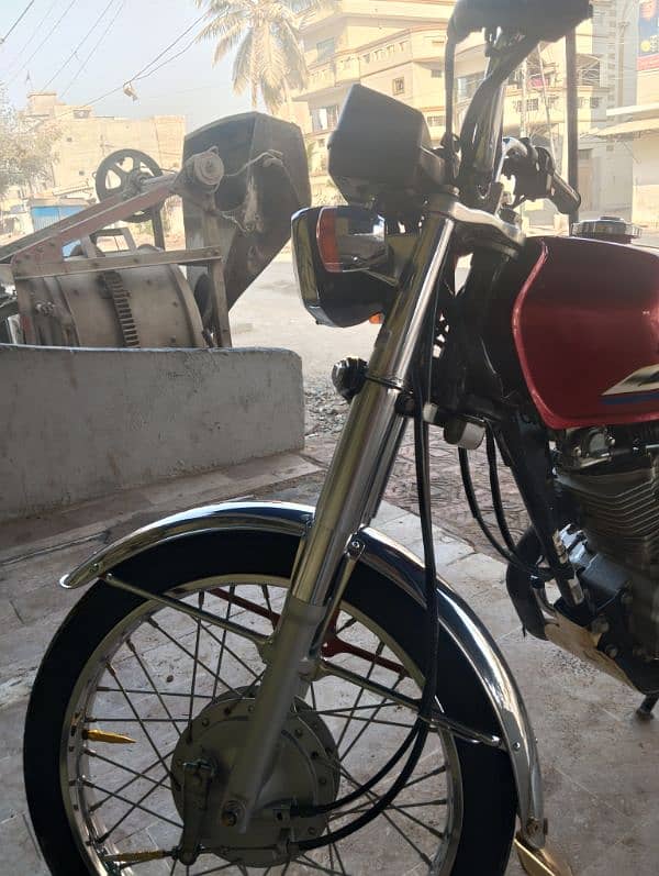 Honda 125 Special addition 12