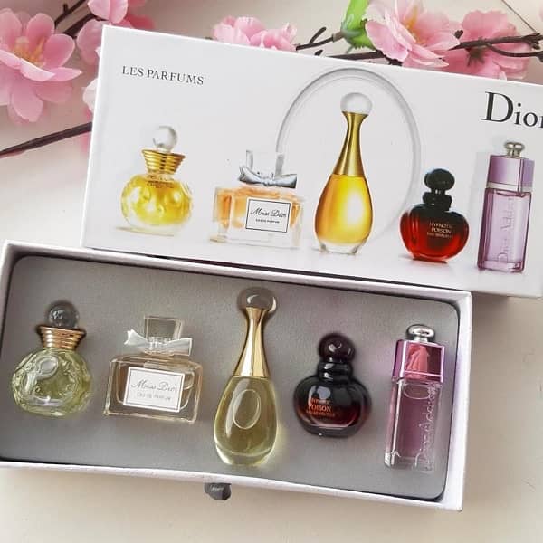 Dior Gift Set of Perfume Mini Fragrances 0