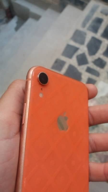 iPhone Xr 64 GB Non PTA 2