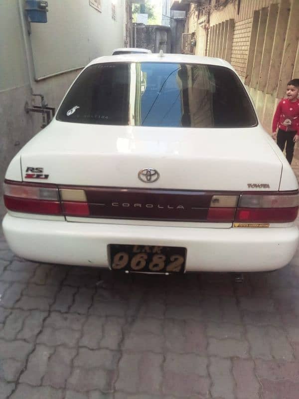 Toyota Corolla XLI 2000 4