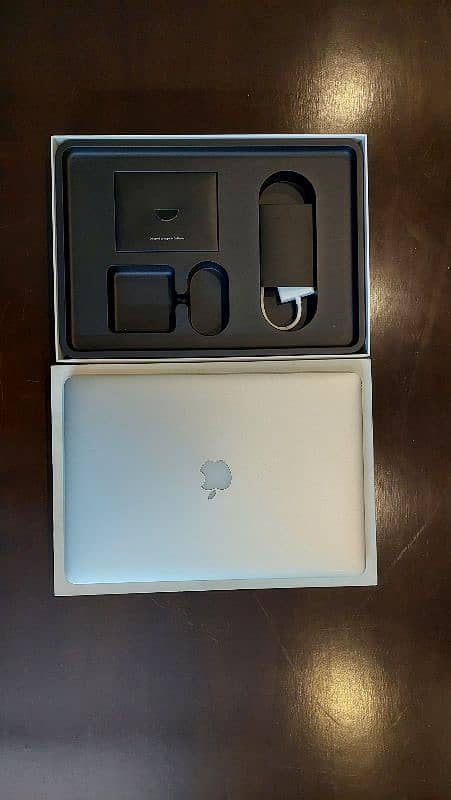 Macbook Pro 2014 15.4 16/512 1