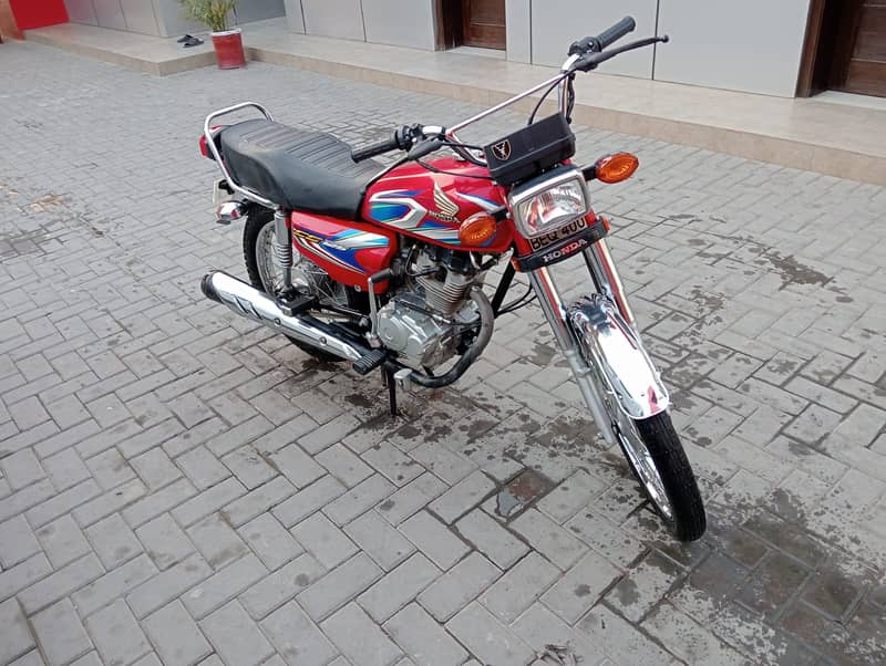 Honda CG 125 2022 3