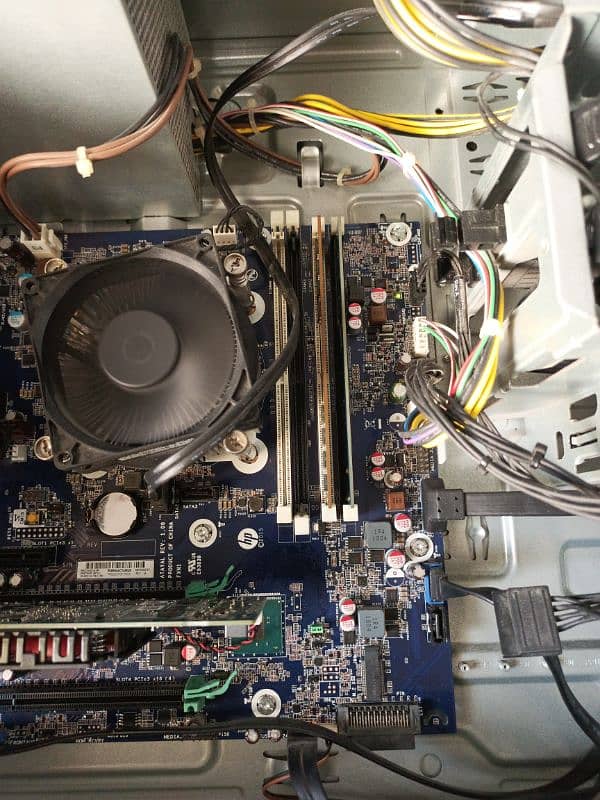 hp Z240 Tower PC work station i7 6th generation desktop 14