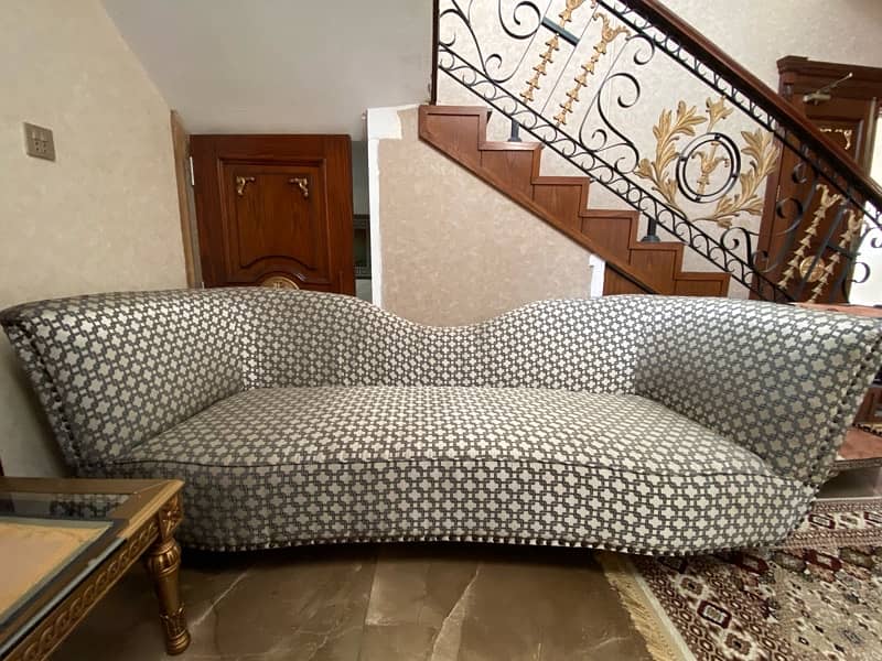 3 seater sofa 0