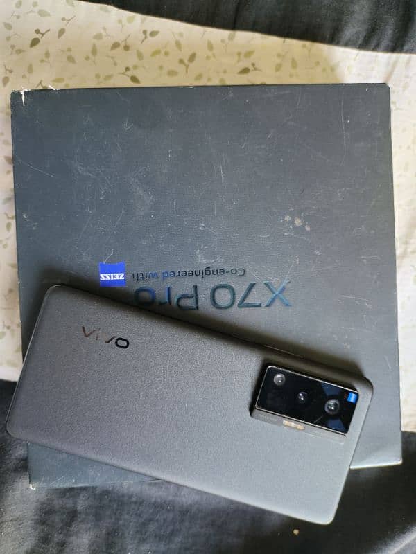 Vivo X70pro 1